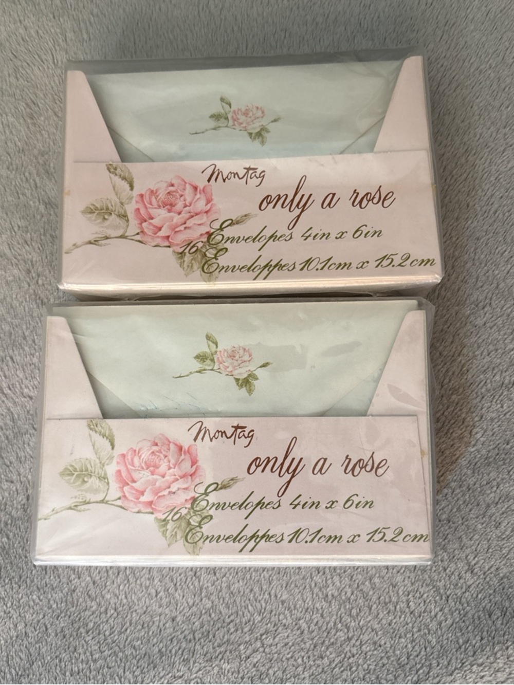 'Montag Only a Rose' Floral Envelopes